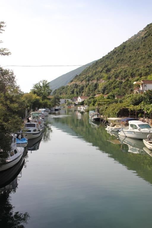 Guesthouse Djurisic แฮร์เซ็ก-โนวี ภายนอก รูปภาพ